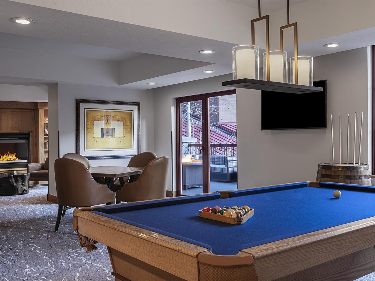 Owners' Lounge